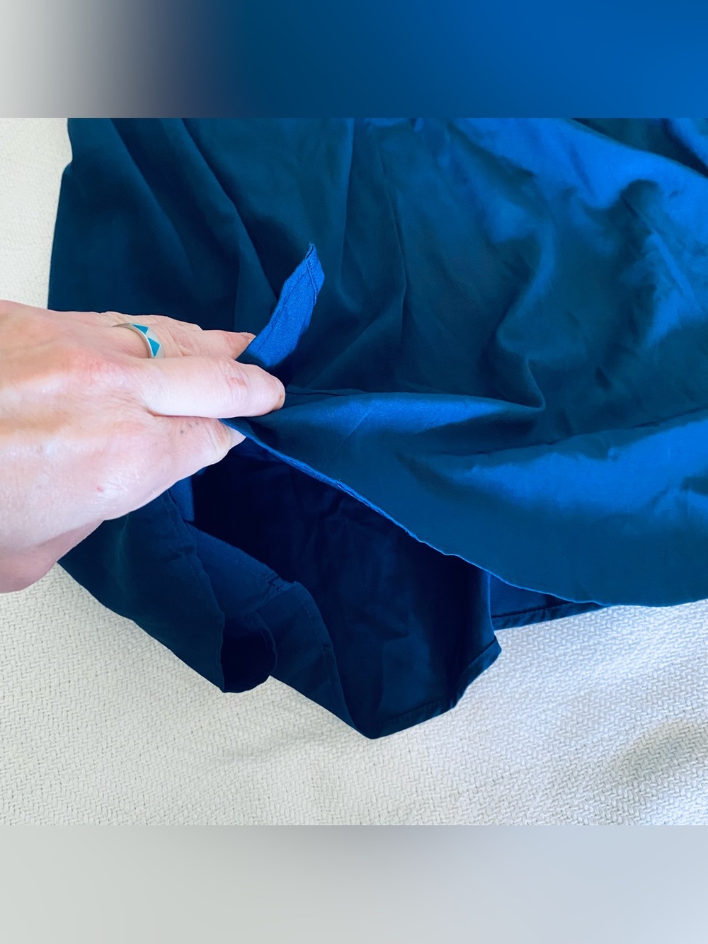 NEW Sophisticated and Classy Navy Long-Sleeved Button-Front Long Dress midi - Picture 6 of 8